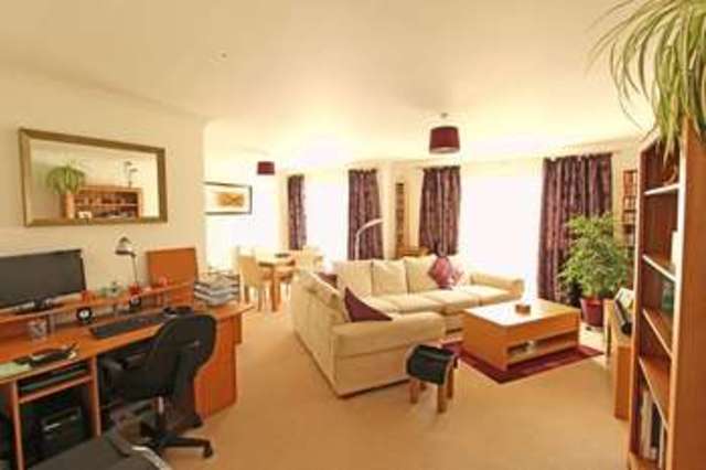  Image of 2 Bedroom Flat for sale at Falcon Way  Bourne, PE10 0GR