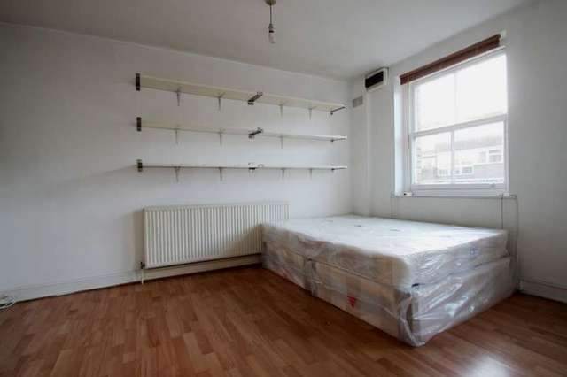  Image of House Share to rent at Goswell Road  London, EC1V 7DT
