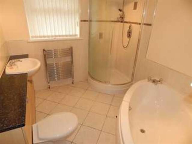  Image of 3 Bedroom Property for sale at Graigwen Road Pontypridd Pontypridd, CF37 2HD