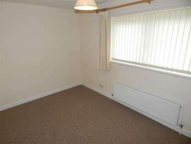  Image of 3 Bedroom Property for sale at Graigwen Road Pontypridd Pontypridd, CF37 2HD