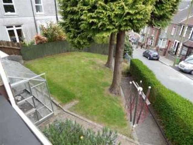  Image of 3 Bedroom Property for sale at Graigwen Road Pontypridd Pontypridd, CF37 2HD