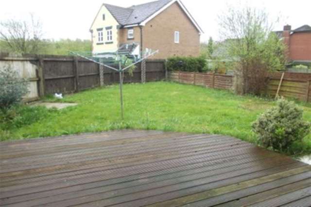  Image of 3 Bedroom Detached to rent at Bury, BL9 9GA