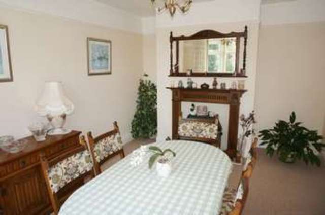  Image of 4 Bedroom Detached for sale at Hamilton Road  Taunton, TA1 2EP