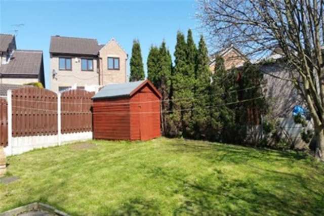  Image of 3 Bedroom Bungalow to rent at Sheffield, S20 2PZ