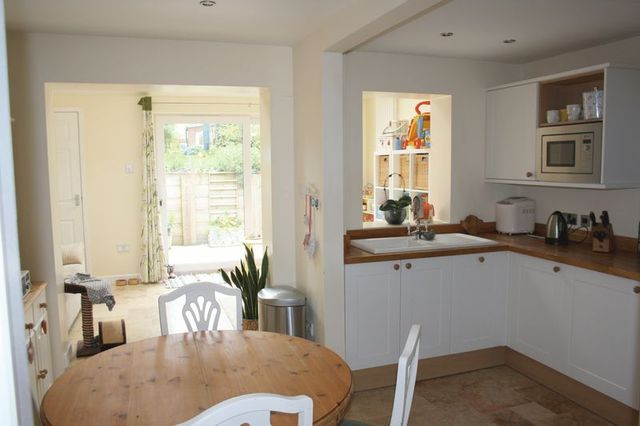  Image of 2 Bedroom Terraced for sale at High Street  Pershore, WR10 1EQ