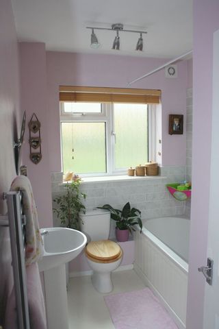  Image of 2 Bedroom Terraced for sale at High Street  Pershore, WR10 1EQ