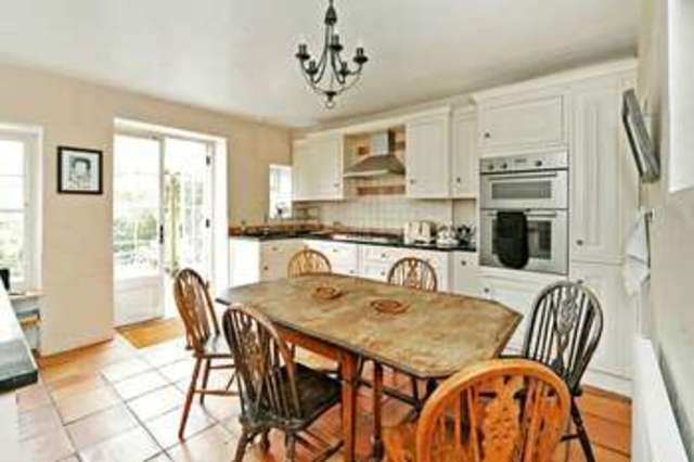  Image of 4 Bedroom Terraced for sale at Kingsdown Parade Kingsdown Bristol, BS6 5UF