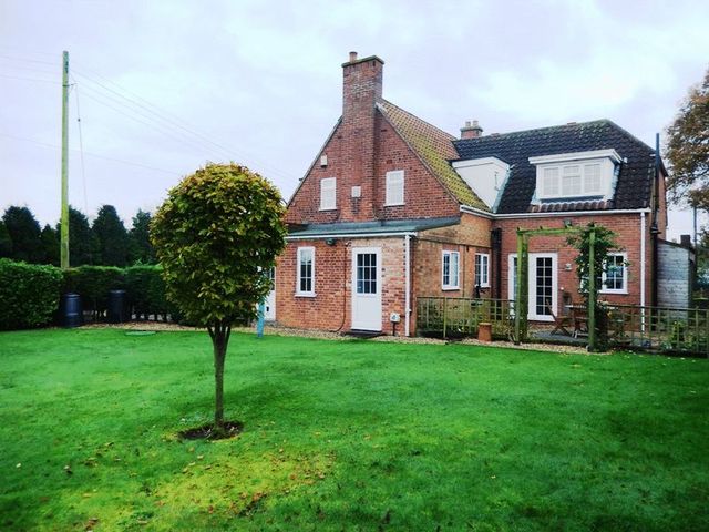  Image of 4 Bedroom Property for sale at Main Street  Eastwell, LE14 4EH