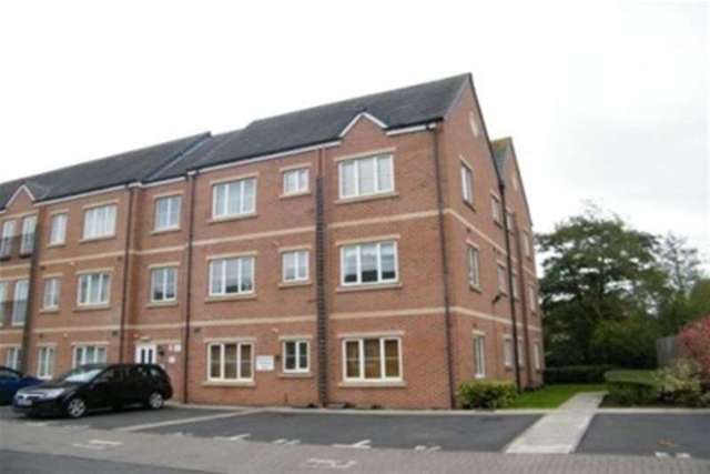  Image of 2 Bedroom Flat to rent at Birmingham, B31 2PW