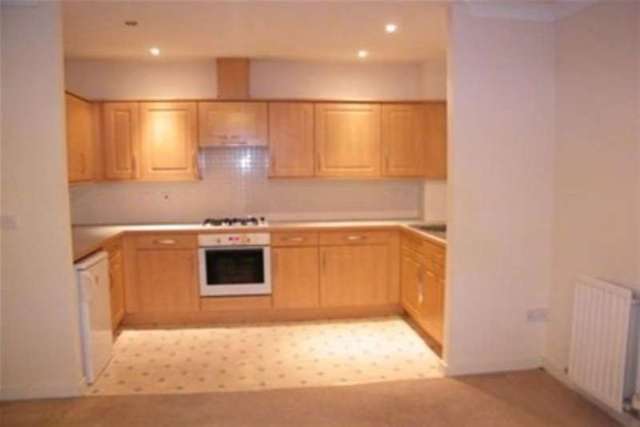  Image of 2 Bedroom Flat to rent at Birmingham, B31 2PW