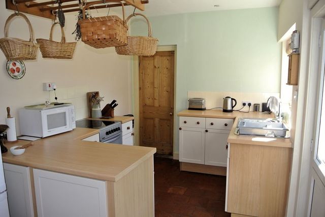  Image of 3 Bedroom Semi-Detached for sale at Oxford Road  Gloucester, GL1 3ED
