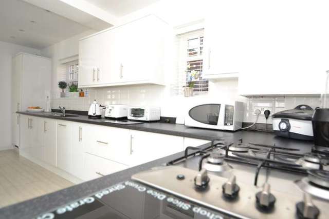  Image of 2 Bedroom Detached for sale at Poole, BH15 2DN