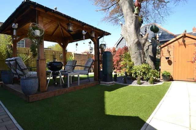  Image of 2 Bedroom Detached for sale at Poole, BH15 2DN