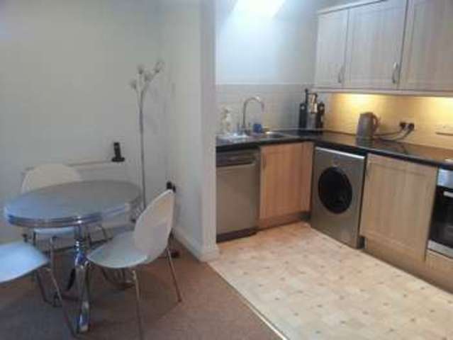  Image of 2 Bedroom Flat to rent at Rowley Road  Torquay, TQ1 4PW