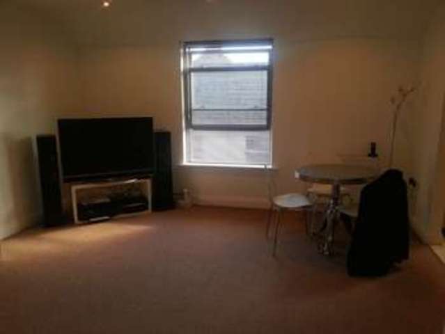  Image of 2 Bedroom Flat to rent at Rowley Road  Torquay, TQ1 4PW