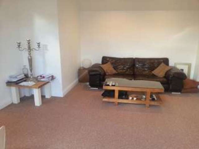  Image of 2 Bedroom Flat to rent at Rowley Road  Torquay, TQ1 4PW