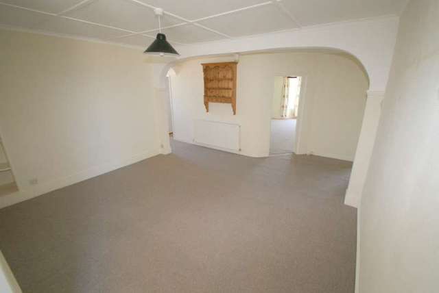  Image of 2 Bedroom Apartment to rent at The Beach  Walmer, CT14 7HJ