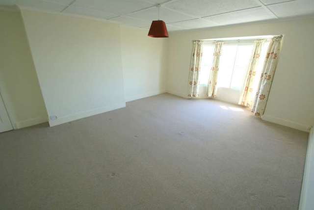  Image of 2 Bedroom Apartment to rent at The Beach  Walmer, CT14 7HJ