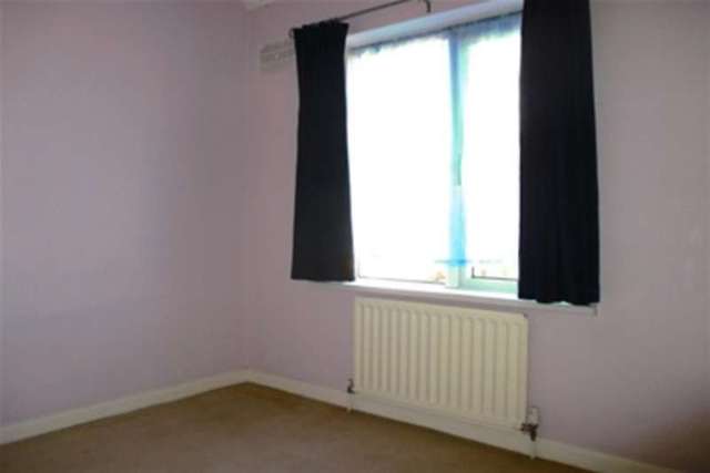  Image of 3 Bedroom Detached to rent at Tipton, DY4 0RB