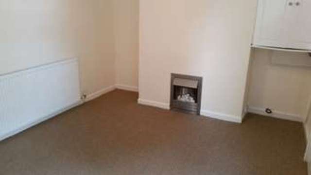  Image of 3 Bedroom Terraced to rent at Victoria Road  Ripley, DE5 3FW