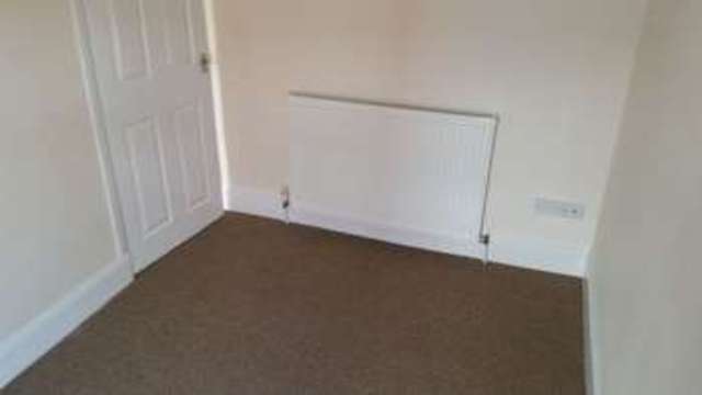  Image of 3 Bedroom Terraced to rent at Victoria Road  Ripley, DE5 3FW