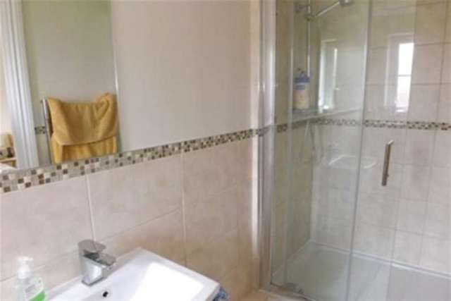  Image of 2 Bedroom Flat to rent at Waterlooville, PO7 5SU