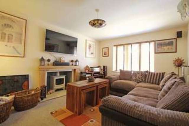  Image of 4 Bedroom Detached for sale at Salisbury Road West Wellow Romsey, SO51 6BU