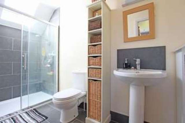  Image of 4 Bedroom Detached for sale at Salisbury Road West Wellow Romsey, SO51 6BU