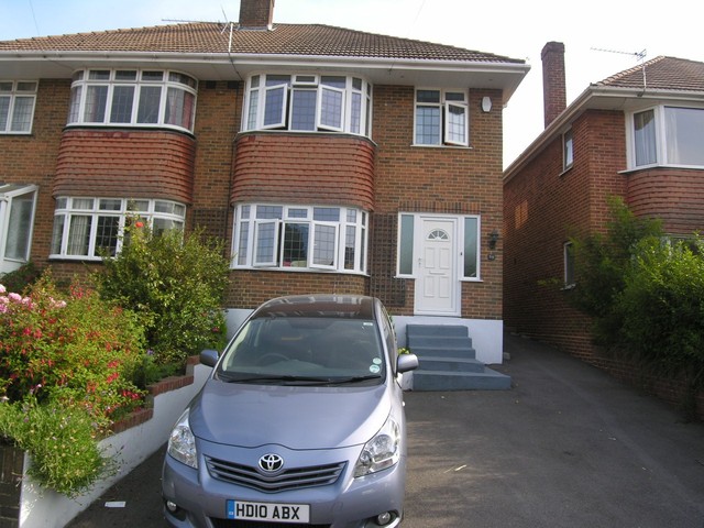  Image of 3 Bedroom Detached to rent at Bournemouth, BH9 1NE