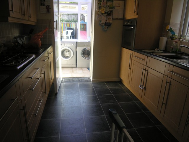  Image of 3 Bedroom Detached to rent at Bournemouth, BH9 1NE