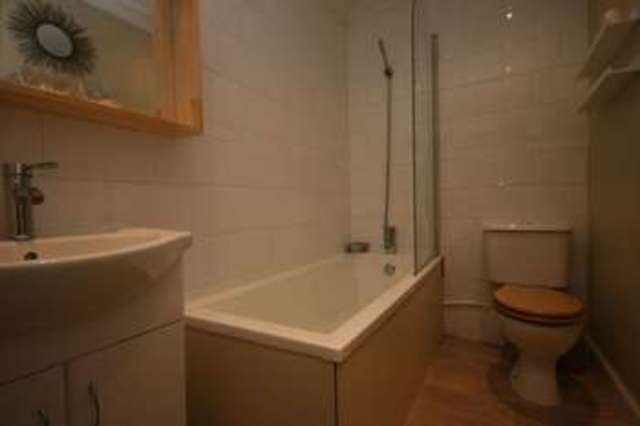  Image of 3 Bedroom Flat for sale at Dean Road  Boness, EH51 9BE