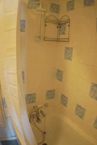  Image of 1 Bedroom Flat to rent at Bitterne Road West  Bitterne Southampton, SO18 1AP
