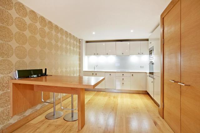  Image of 3 Bedroom Detached to rent at Botts Mews  London, W2 5AG