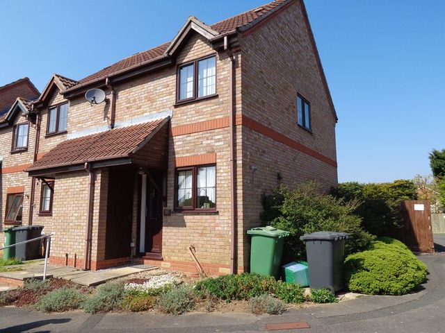  Image of 2 Bedroom Detached for sale at Carters Orchard Quedgeley Gloucester, GL2 4TA