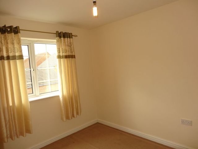  Image of 3 Bedroom Property to rent at Chandlers Croft Ibstock Leicestershire, LE67 6PR