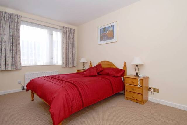  Image of 2 Bedroom Flat to rent at Devonport  23 Southwick Street, W2 2QH