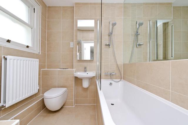  Image of 2 Bedroom Flat to rent at Earls Court Road  London, SW5 9AS
