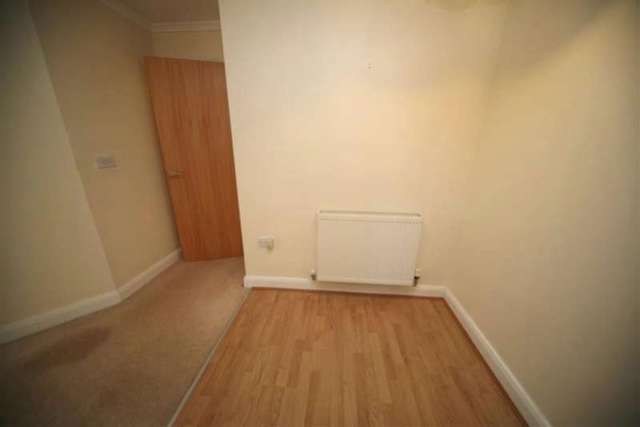  Image of 2 Bedroom Apartment for sale at EDENHURST APARTMENTS HASLINGDEN ROSSENDALE, BB4 6LJ