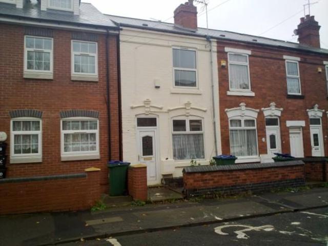  Image of 2 Bedroom Terraced to rent at WEST BROMWICH, B70 8LH