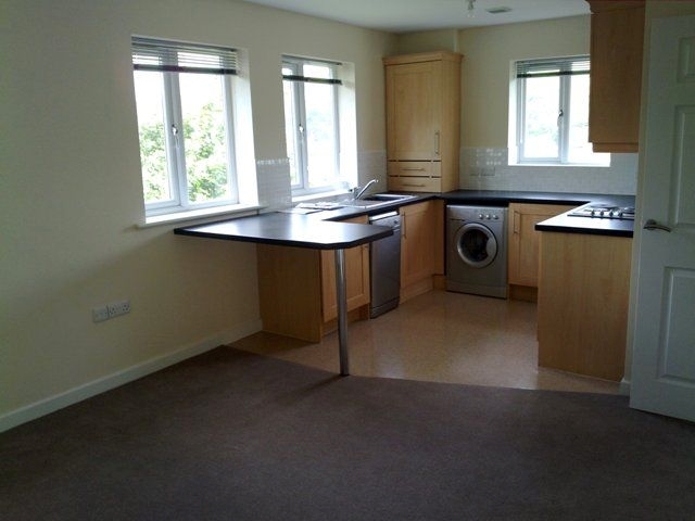  Image of 1 Bedroom Flat to rent at Stocksbridge  Sheffield, S36 1BJ