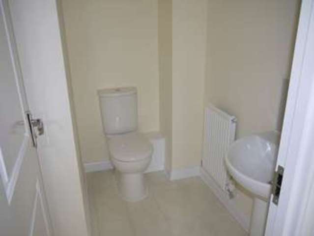  Image of 4 Bedroom Terraced to rent at Flotilla Promenade  Street, BA16 0GL