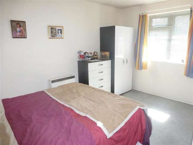  Image of 1 Bedroom Ground Flat for sale at Erith Kent Erith, DA8 2PW