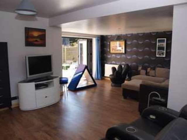  Image of 4 Bedroom Detached for sale at Harris Road Lostock Gralam Northwich, CW9 7PF