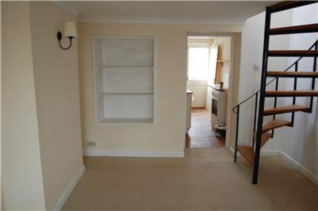  Image of 2 Bedroom Terraced to rent at Leckhampton  Gloucestershire, GL53 7NX