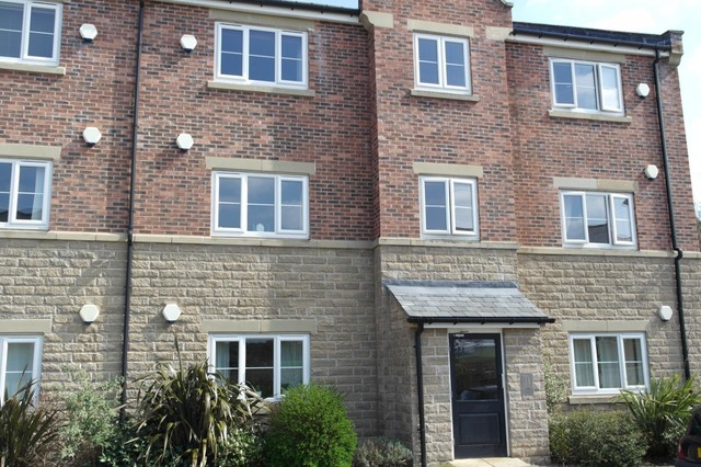  Image of 2 Bedroom Apartment for sale at Newlay, LS13 1GE