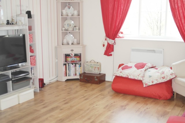  Image of 2 Bedroom Apartment for sale at Newlay, LS13 1GE