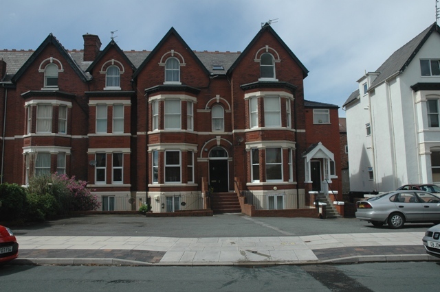  Image of 3 Bedroom Apartment to rent at Southport, PR9 0HQ