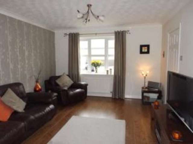  Image of 3 Bedroom Semi-Detached for sale at Burnley Lancashire Padiham, BB12 6PP