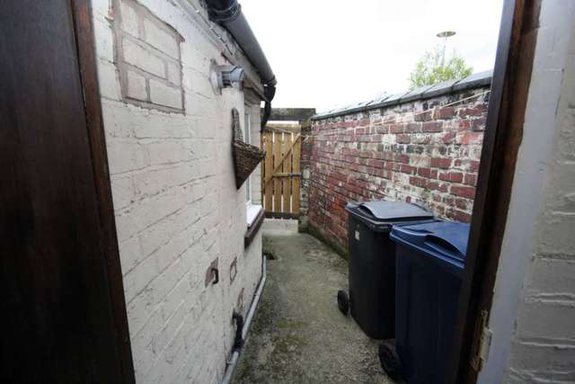  Image of 1 Bedroom Apartment to rent at Mart Lane Burscough Ormskirk, L40 0SD