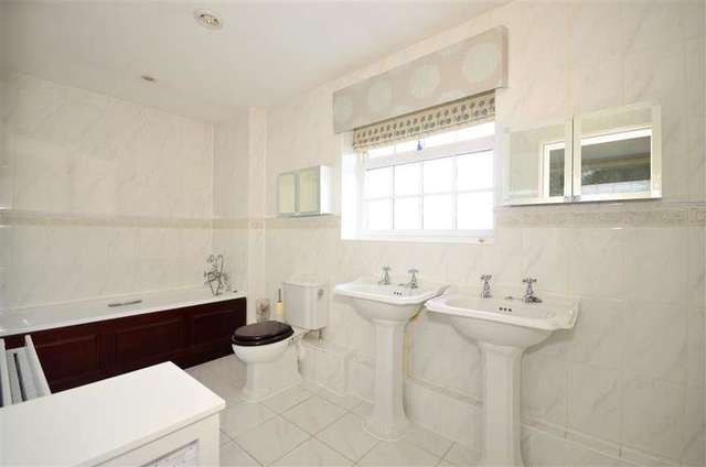  Image of 6 Bedroom Detached for sale at Kings Hill West Malling West Malling, ME19 4BP